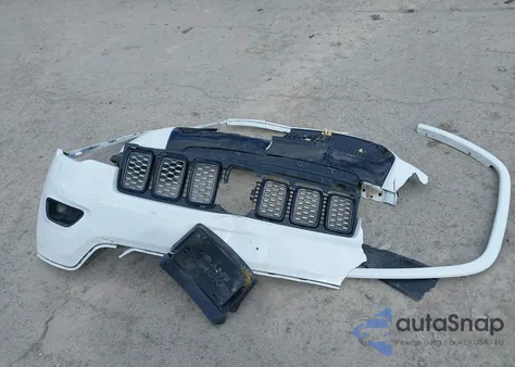 2021 Jeep Grand Cherokee Laredo X 4X4 z USA, uszkodzony, nr VIN 1C4RJFAG6MC678713